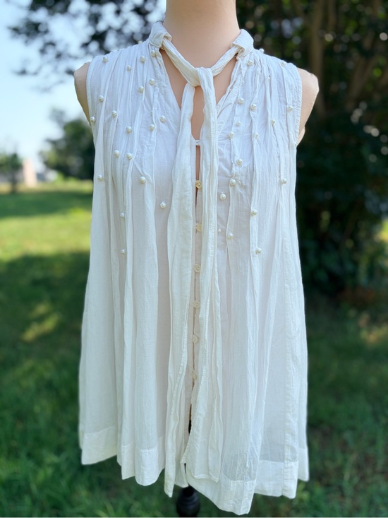 Anthropologie Tops - Anthropologie Feather Bone SMALL Sleeveless Tank Top Tie-Neck Pearl Swing flowy